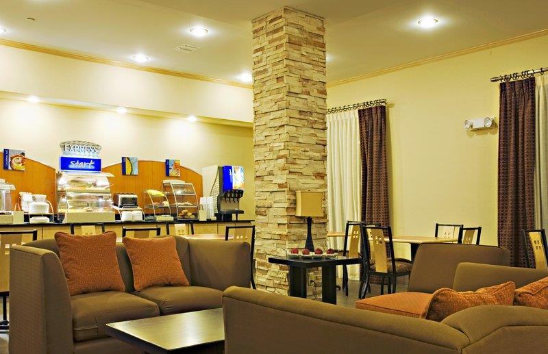 Holiday Inn Express Hotel And Suites Borger By Ihg Esterno foto